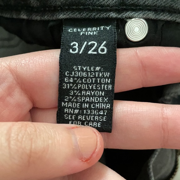 CELEBRITY PINK Jean Shorts - Picture 4 of 4